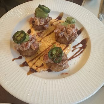 Sandbar - Spicy Tuna Crispy Rice - Bars Near Me - Cold Spring Harbor, New York