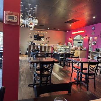 Luna Cocina Mexicana - Funky vibes and chill atmosphere - Mexican Near Me - Edmonton, Alberta