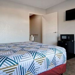 Motel 6 - Motel Arcata CA Humbolt University Single Queen ADA