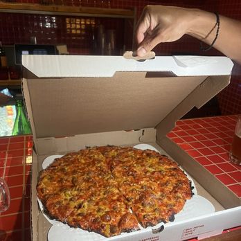 Fratesi's Pizza - Pizza Near Me - Miami, Florida