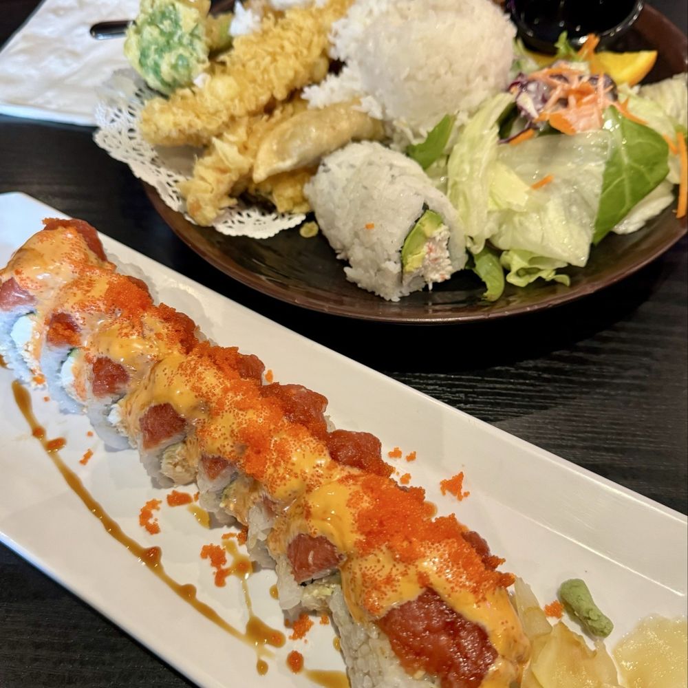 Golden gate roll & beef teriyaki lunch special Golden gate roll & beef teriyaki lunch special