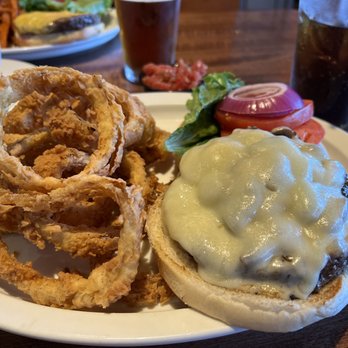 Stone Ridge Tavern - Swiss mushroom burger and onion rings - American Near Me - Asheville, North Carolina Stone Ridge Tavern - Swiss mushroom burger and onion rings - American Near Me - Asheville, North Carolina