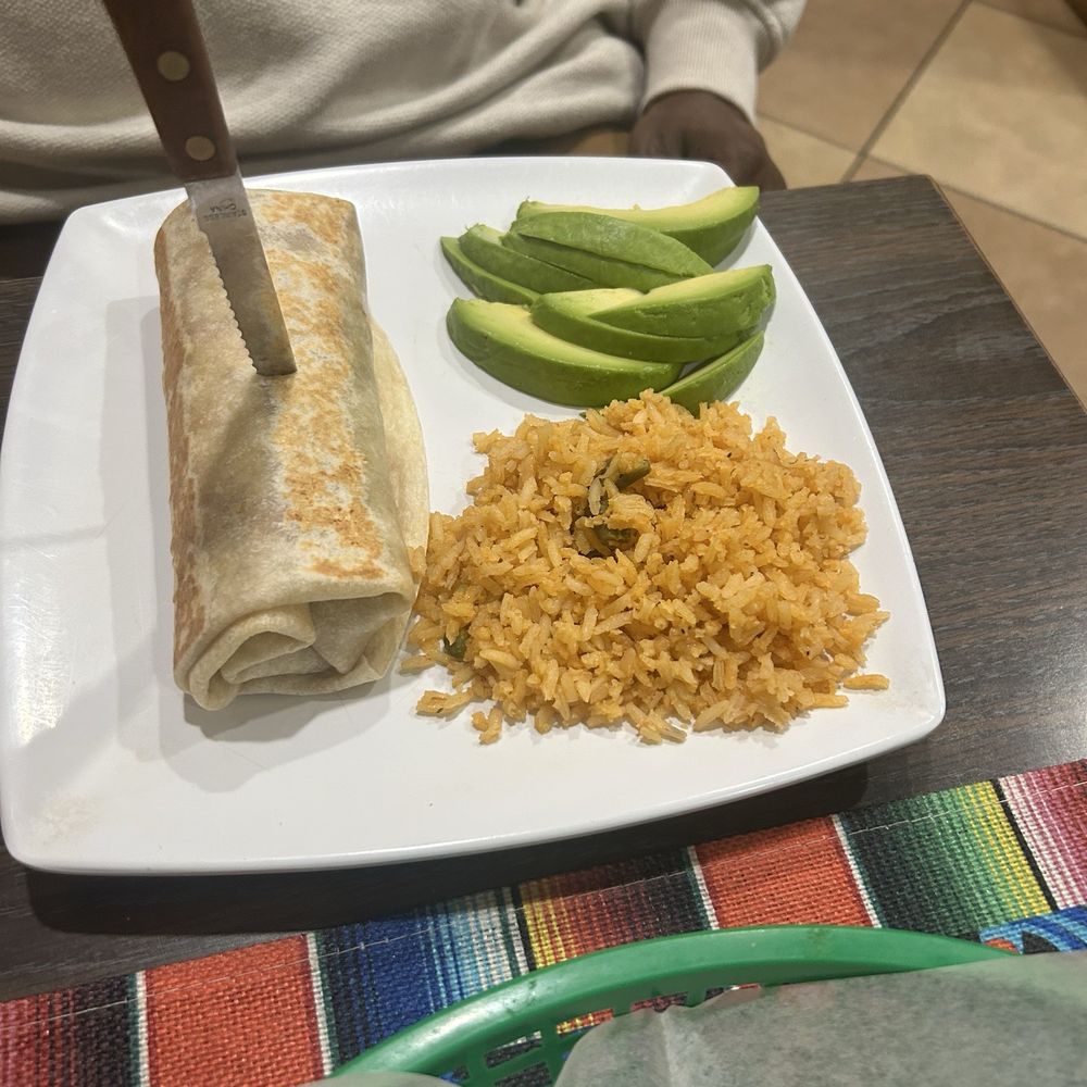 El Forastero - Veggie burrito - Mexican Near Me - Chicago, Illinois