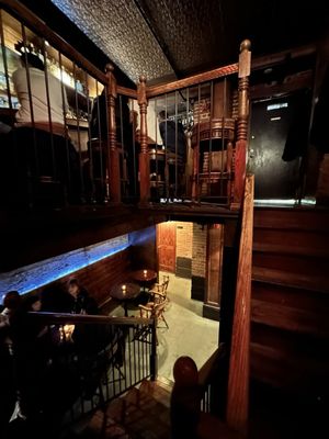 Bathtub Gin & Co. by null