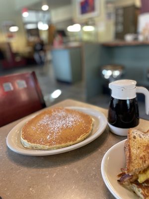 Louisiana Cafe by null