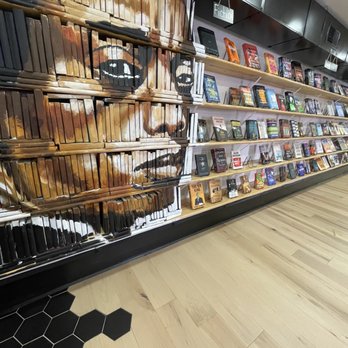 Baldwin & Co. - Bookstores Near Me - New Orleans, Louisiana
