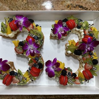 Frudeco - Cake for wedding anniversary - Desserts Near Me - Miami, Florida Frudeco - Cake for wedding anniversary - Desserts Near Me - Miami, Florida