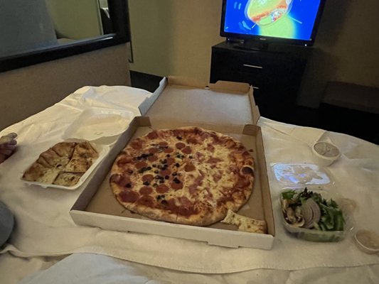 Guido's original NY Style pizzeria downtown by null