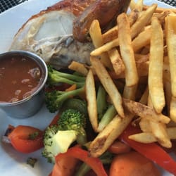 Steven's Bar-B-Q Restaurant - Grey county cuisine and Swiss Chalet challenger.
