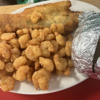 220 Seafood - Seafood combo. Trout& popcorn shrimp - Seafood Near Me - Henderson, North Carolina 220 Seafood - Seafood combo. Trout& popcorn shrimp - Seafood Near Me - Henderson, North Carolina