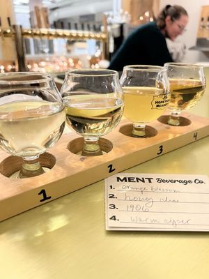 Honeygirl Meadery & Tasting Room by null
