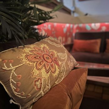 Inglewood Lounge - Details - Lounges Near Me - Nashville, Tennessee