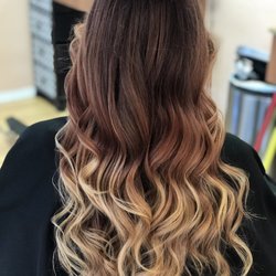 Just Teasin Hair Studio - Hair by staci
