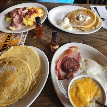 Cracker Barrel Old Country Store - Grandma samplers for 2.  Biscuits not pictured - Southern Near Me - Cranberry Township, Pennsylvania