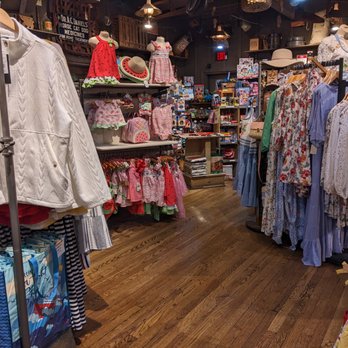 Cracker Barrel Old Country Store - Cracker Barrel Old Country Store, Springfield - Breakfast & Brunch Near Me - Springfield, Illinois