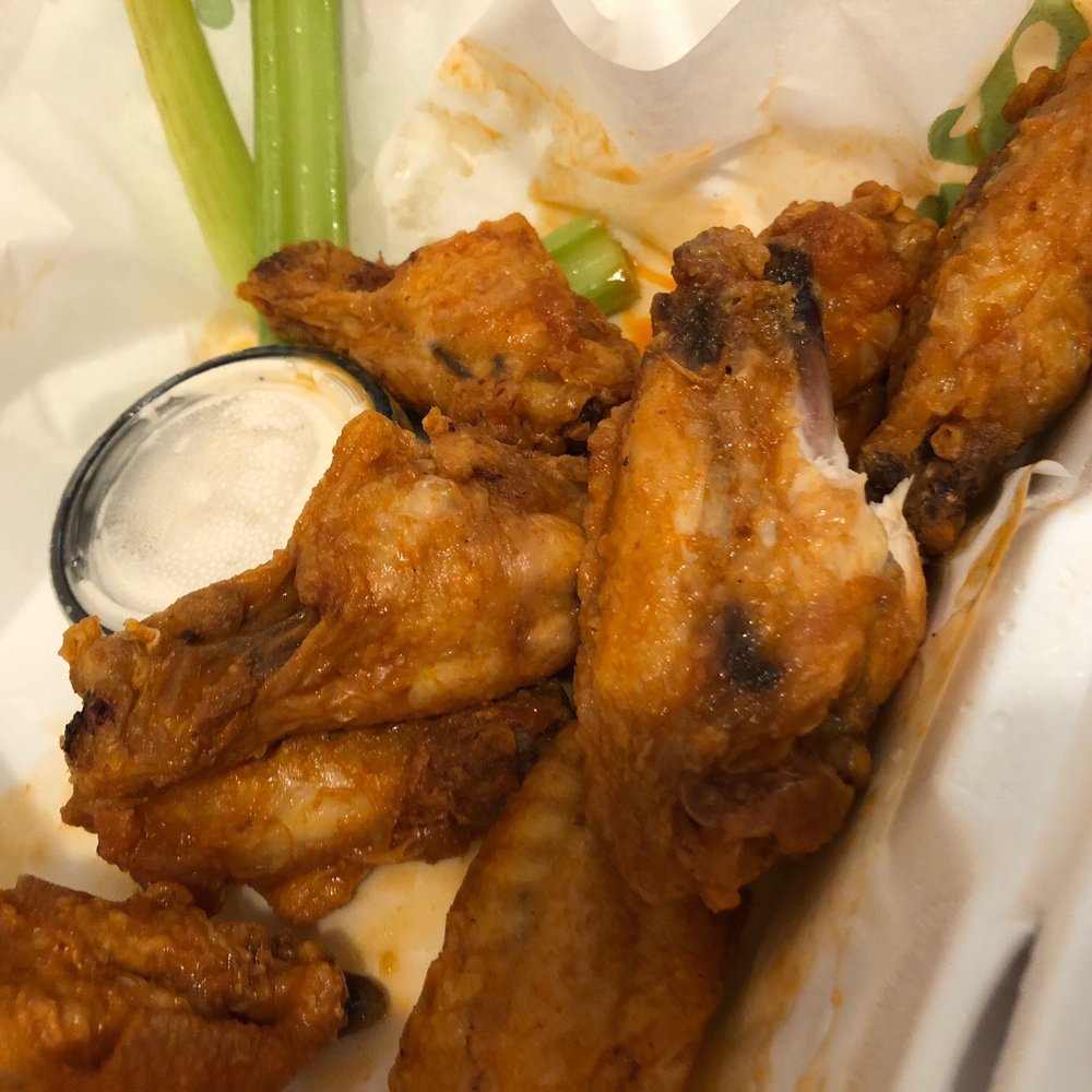 Chili's - Just "ok" hot wings - Bars Near Me - Elizabeth, New Jersey Chili's - Just "ok" hot wings - Bars Near Me - Elizabeth, New Jersey