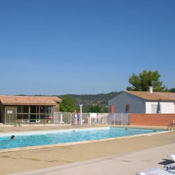 camping La Pinède - Un des deux bassins du camping