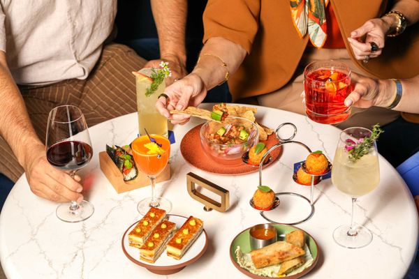 Andys Beeline Rooftop by null