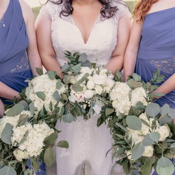 Flowers By Veronica - Florists Near Me - Palm Desert, California