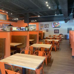Pot Belly Deli - Tables and booths available