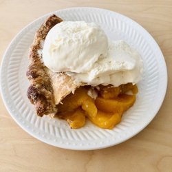 The Sisters Restaurant - Peach Pie Slice with their yummy vanilla ice cream