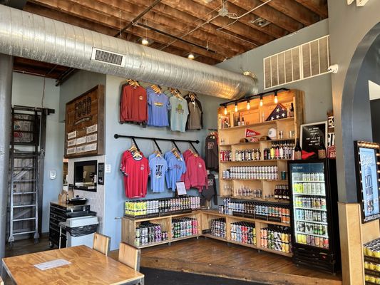 4 Hands Brewing Company by null