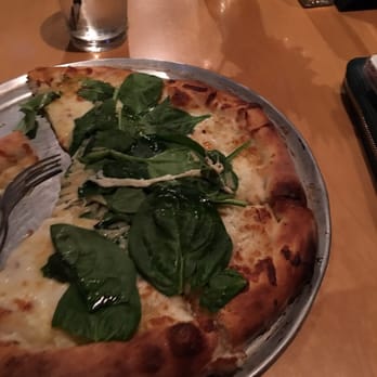 Bella Luna - NY White Pie : spinach, basil, fresh garlic, white sauce and crushed red peppers - Italian Near Me - Merced, California Bella Luna - NY White Pie : spinach, basil, fresh garlic, white sauce and crushed red peppers - Italian Near Me - Merced, California