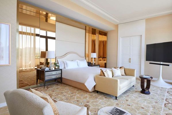 Waldorf Astoria Beverly Hills by null