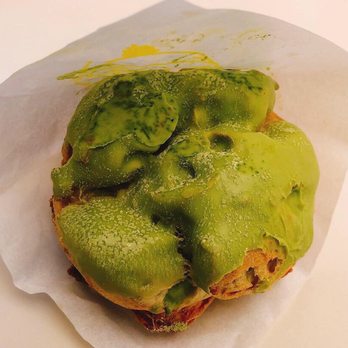Beard Papa's - Yummy green tea cream puff! - Desserts Near Me - New York, New York Beard Papa's - Yummy green tea cream puff! - Desserts Near Me - New York, New York