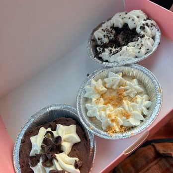 Crumbl - Lake Forest - Pies - Bakeries Near Me - Lake Forest, California Crumbl - Lake Forest - Pies - Bakeries Near Me - Lake Forest, California
