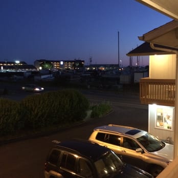 Ocean Suites - Hotels Near Me - Brookings, Oregon