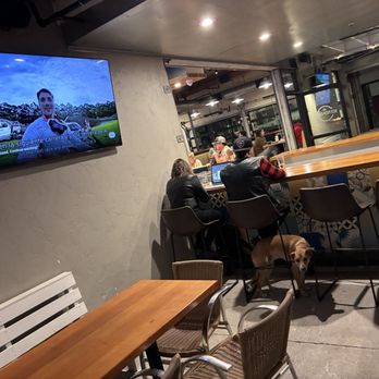 Best Pizza & Brew Escondido - Lots of TVs - Beer, Wine & Spirits Near Me - Escondido, California