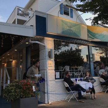 Shorebreak Lodge - Owner helping out - New American Near Me - Rehoboth Beach, Delaware Shorebreak Lodge - Owner helping out - New American Near Me - Rehoboth Beach, Delaware