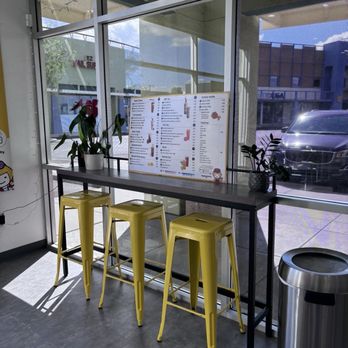 Happy Lemon - High top table area - Bubble Tea Near Me - Tucson, Arizona Happy Lemon - High top table area - Bubble Tea Near Me - Tucson, Arizona
