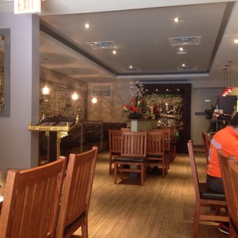 Nakhon Thai - the dining area of the restaurant - Thai Near Me - Brockville, Ontario Nakhon Thai - the dining area of the restaurant - Thai Near Me - Brockville, Ontario