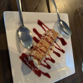 Napoli Villa Italian Restaurant - Cannoli - Italian Near Me - Beech Grove, Indiana Napoli Villa Italian Restaurant - Cannoli - Italian Near Me - Beech Grove, Indiana