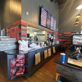 Wing Snob - Friendly staff - Chicken Wings Near Me - Forney, Texas
