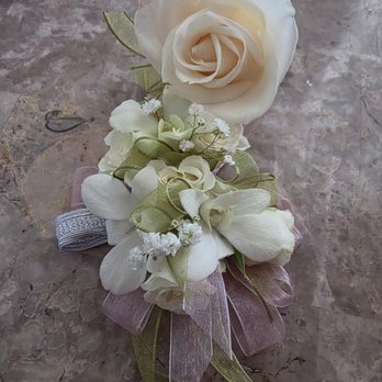 Stems Florist - Florists Near Me - Vacaville, California