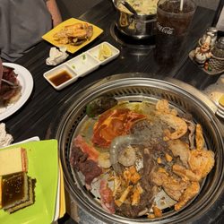 Mr. Hot Pot - The barbecue center