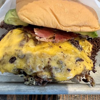 Shake Shack Cedar Hills - Avocado Bacon Burger - Burgers Near Me - Beaverton, Oregon