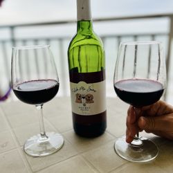 Secret Gardens Winery & Farm - Took a bottle to enjoy at the beach!