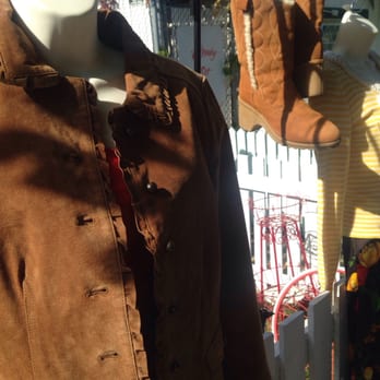 Veda Lux Boutique - Boots, belts, and coats - Used, Vintage & Consignment Near Me - Spokane, Washington Veda Lux Boutique - Boots, belts, and coats - Used, Vintage & Consignment Near Me - Spokane, Washington