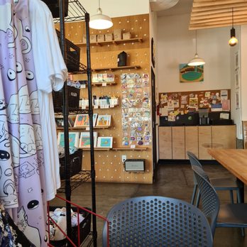 Dear Diary Coffee - Inside - Coffee & Tea Near Me - Austin, Texas