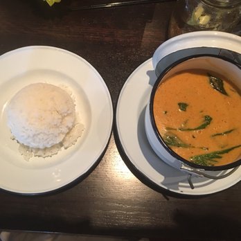 Rim Tanon - Pumpkin curry in nice enamelware. - Thai Near Me - Houston, Texas Rim Tanon - Pumpkin curry in nice enamelware. - Thai Near Me - Houston, Texas