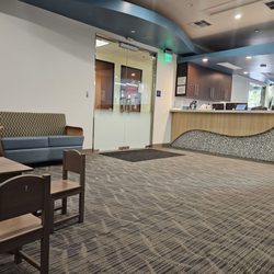 Coastal Kids - Booth Circle - Waiting room