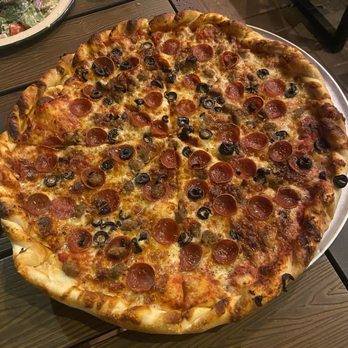LoLo's Boss Pizza - Large pepperoni, sausage, and olive pizza. - Pizza Near Me - Troutdale, Oregon LoLo's Boss Pizza - Large pepperoni, sausage, and olive pizza. - Pizza Near Me - Troutdale, Oregon