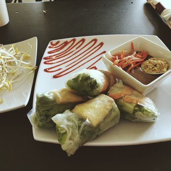 Pho Ann - One order of spring rolls with half tofu and half shrimp - Vietnamese Near Me - Nashville, Tennessee