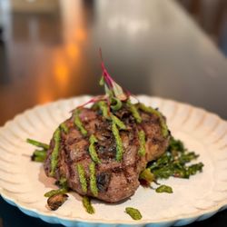 Kleo Restaurant & Bar