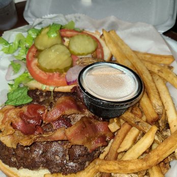 Academy Tavern - Academy Burger - Bars Near Me - Cleveland, Ohio