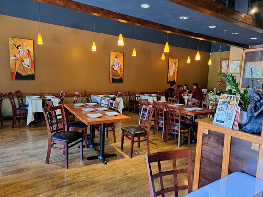 Rum Thai Bistro by null